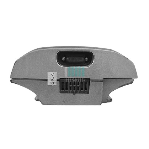 Yoku YK3615ZEOR1 uitgang